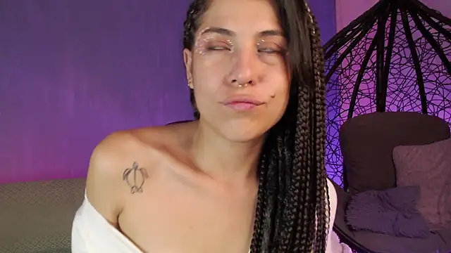 Snapshot of Hellen_dumont chatting on 15, 3, 2025 Hellen dumont online show from 15, 3, 2025