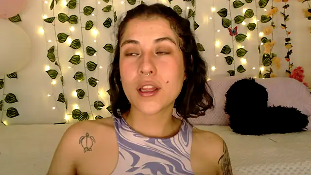 Snapshot of Hellen_dumont chatting on 19, 9, 2025 Hellen dumont online show from 19, 9, 2025