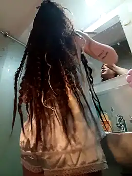 Snapshot of Hellen_dumont chatting on 10, 10, 2025 Hellen dumont online show from 10, 10, 2025