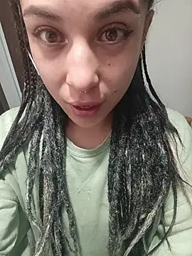 Snapshot of Hellen_dumont chatting on 9, 11, 2025 Hellen dumont online show from 9, 11, 2025