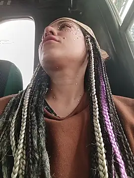 Snapshot of Hellen_dumont chatting on 13, 11, 2025 Hellen dumont online show from 13, 11, 2025