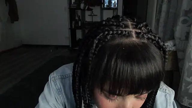 Snapshot of Hellen_dumont chatting on 18, 12, 2025 Hellen dumont online show from 18, 12, 2025