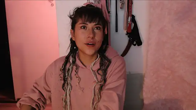 Snapshot of Hellen_dumont chatting on 3, 3, 2026 Hellen dumont online show from 3, 3, 2026