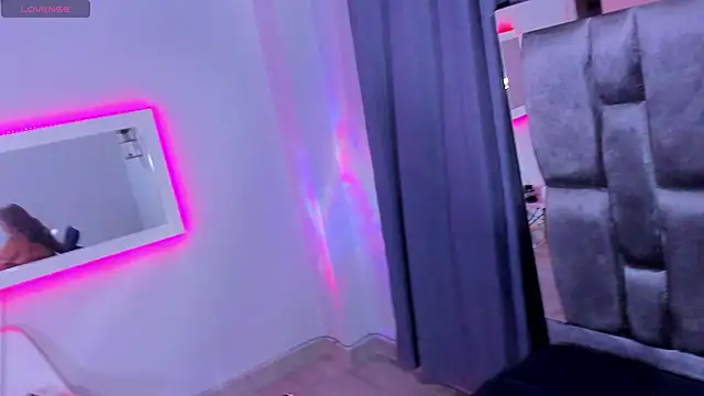 Snapshot of sarayhorny69 chatting on 13, 1, 2025 sarayhorny69 online show from 13, 1, 2025