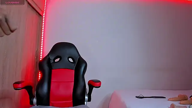 Snapshot of barbiee_ebony chatting on 3, 11, 2025 barbiee ebony online show from 3, 11, 2025