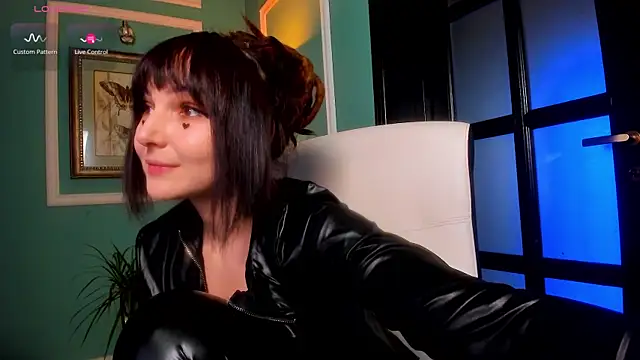 1Munique online show from 21, 11, 2025