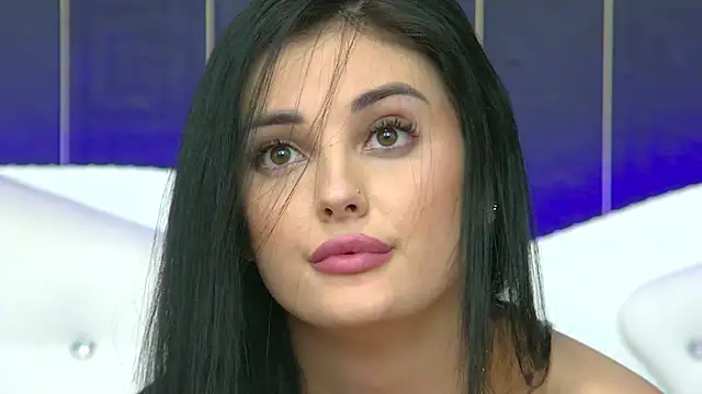 SophiaVilner online show from 3, 3, 2025