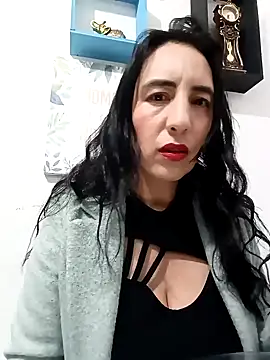 christine-x online show from 24, 1, 2025