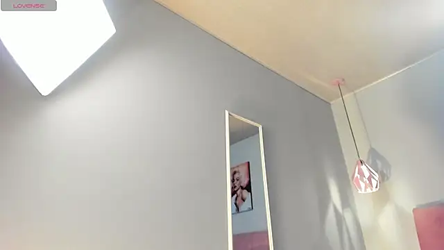 ScarletGV online show from 12, 3, 2025