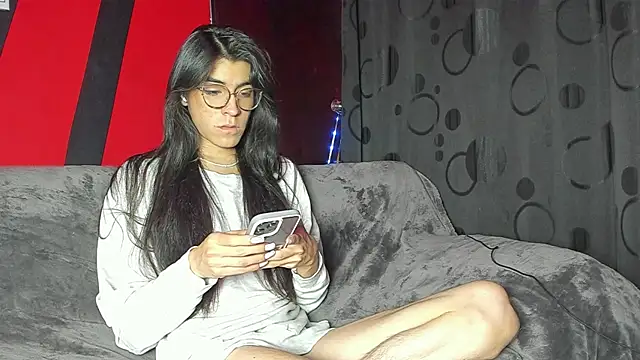 Chaminela 27 online show from 15, 2, 2025