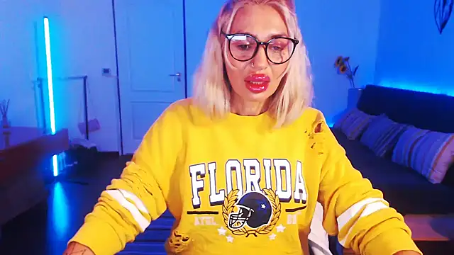 beauty chl0e online show from 15, 12, 2024