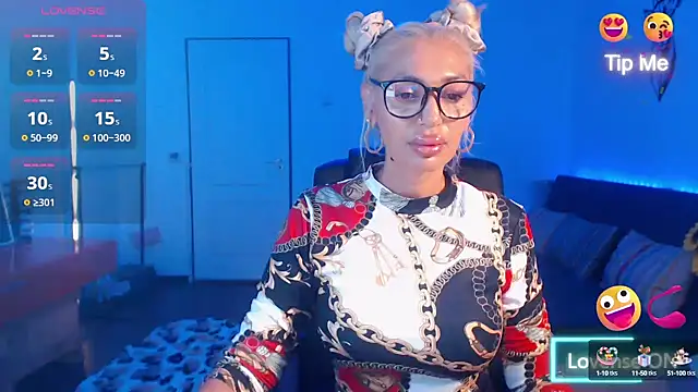 beauty chl0e online show from 6, 10, 2025