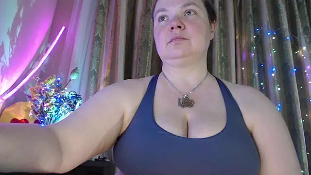 amorelara online show from 25, 6, 2026