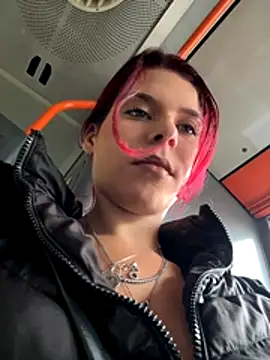 RiriRoseey online show from 4, 11, 2025