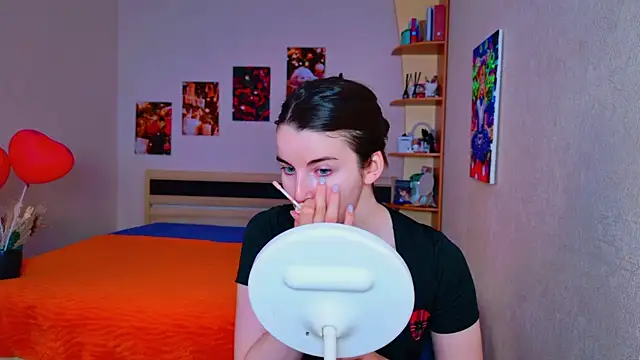 Miss Arwen online show from 7, 3, 2025