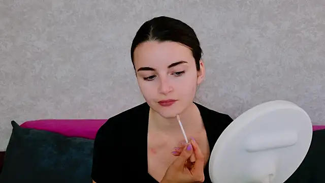 Miss Arwen online show from 26, 9, 2025