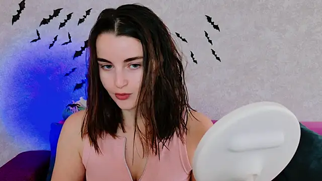 Miss Arwen online show from 27, 10, 2025