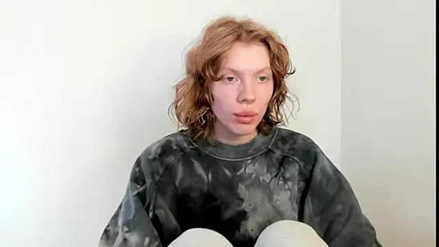 Snapshot of StellaDavis chatting on 3, 10, 2025 StellaDavis online show from 3, 10, 2025