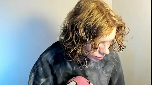 Snapshot of StellaDavis chatting on 15, 10, 2025 StellaDavis online show from 15, 10, 2025