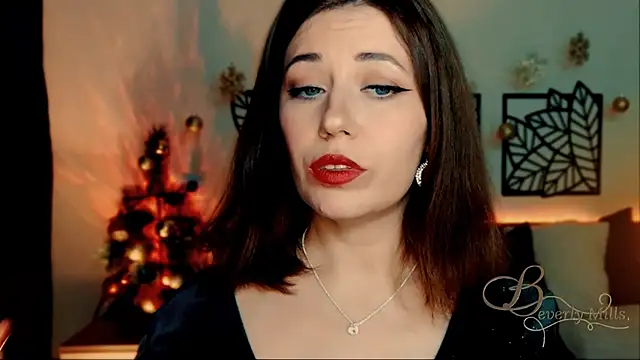 MissBeverlyMills online show from 1, 1, 2025