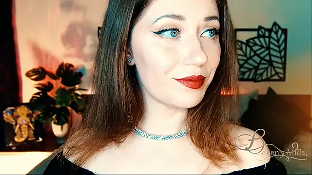 MissBeverlyMills online show from 22, 3, 2025