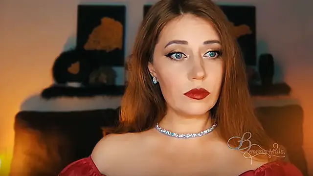 MissBeverlyMills online show from 21, 9, 2025