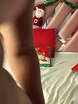 Snapshot of Tamara_Lubezkii chatting on 8, 12, 2024 Tamara Lubezkii online show from 8, 12, 2024