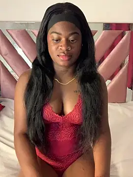 Snapshot of Tamara_Lubezkii chatting on 6, 1, 2025 Tamara Lubezkii online show from 6, 1, 2025