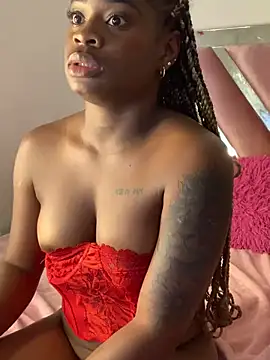 Snapshot of Tamara_Lubezkii chatting on 4, 2, 2025 Tamara Lubezkii online show from 4, 2, 2025