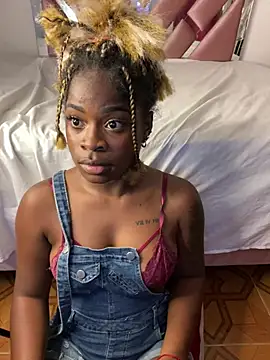 Snapshot of Tamara_Lubezkii chatting on 23, 2, 2025 Tamara Lubezkii online show from 23, 2, 2025