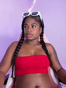 Snapshot of Tamara_Lubezkii chatting on 22, 3, 2025 Tamara Lubezkii online show from 22, 3, 2025