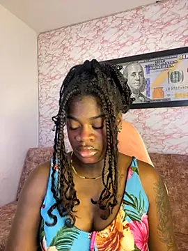 Snapshot of Tamara_Lubezkii chatting on 28, 9, 2025 Tamara Lubezkii online show from 28, 9, 2025