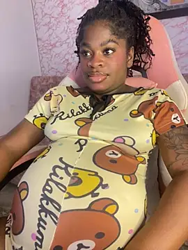 Snapshot of Tamara_Lubezkii chatting on 2, 10, 2025 Tamara Lubezkii online show from 2, 10, 2025