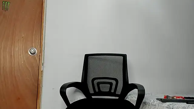 andrew rose  online show from 28, 11, 2025