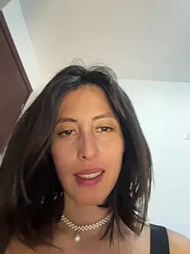 Anahi cake online show from 28, 4, 2026