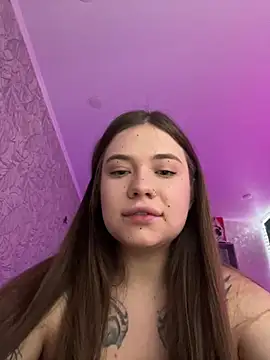 Vikki toriya online show from 8, 12, 2024