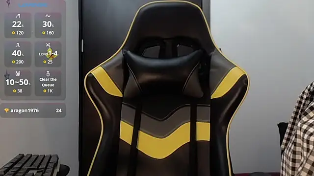 Snapshot of v1cky_ chatting on 4, 10, 2025 v1cky online show from 4, 10, 2025