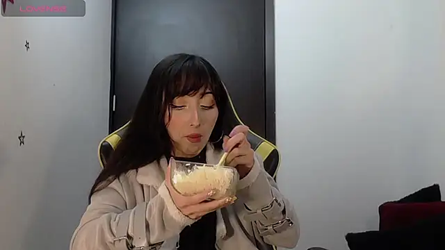 Snapshot of v1cky_ chatting on 6, 10, 2025 v1cky online show from 6, 10, 2025