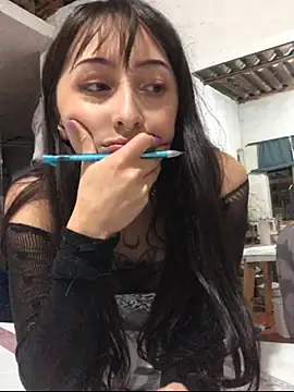 Snapshot of v1cky_ chatting on 9, 10, 2025 v1cky online show from 9, 10, 2025