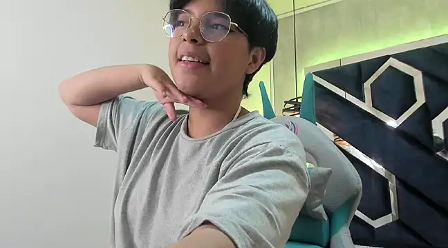 Snapshot of Emmapark_ chatting on 4, 2, 2025 Emmapark online show from 4, 2, 2025