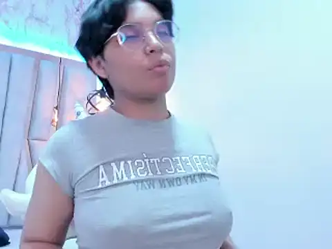 Snapshot of Emmapark_ chatting on 21, 2, 2025 Emmapark online show from 21, 2, 2025