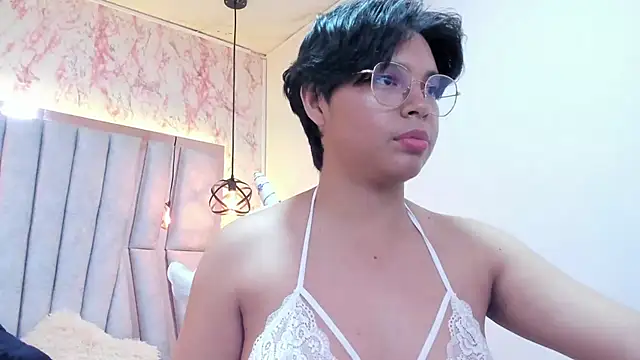 Snapshot of Emmapark_ chatting on 4, 3, 2025 Emmapark online show from 4, 3, 2025