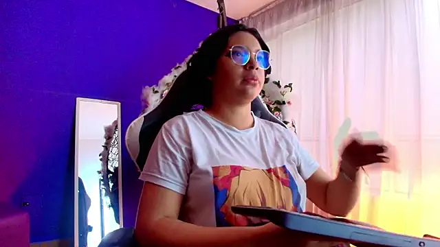 Emmapark  online show from 3, 2, 2026