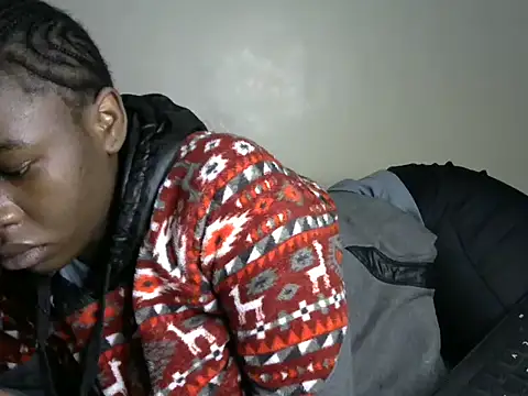 Snapshot of Novah_ chatting on 24, 11, 2025 Novah online show from 24, 11, 2025