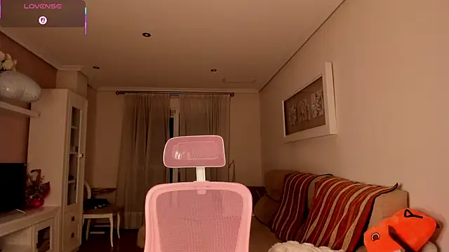 Snapshot of bella_apont chatting on 25, 10, 2025 bella apont online show from 25, 10, 2025