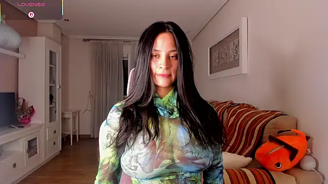 Snapshot of bella_apont chatting on 6, 11, 2025 bella apont online show from 6, 11, 2025