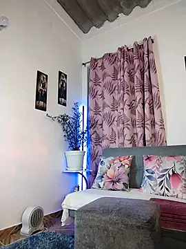 Charlotte Bayron online show from 10, 3, 2025