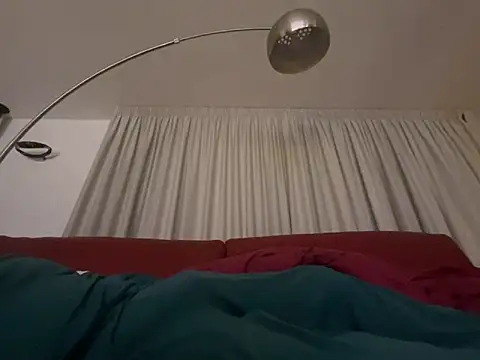 IL GINECOLOGO  online show from 8, 12, 2024