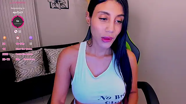 CharlotteCox  online show from 15, 12, 2025