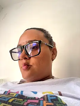 Snapshot of keirabbw chatting on 6, 11, 2025 keirabbw online show from 6, 11, 2025